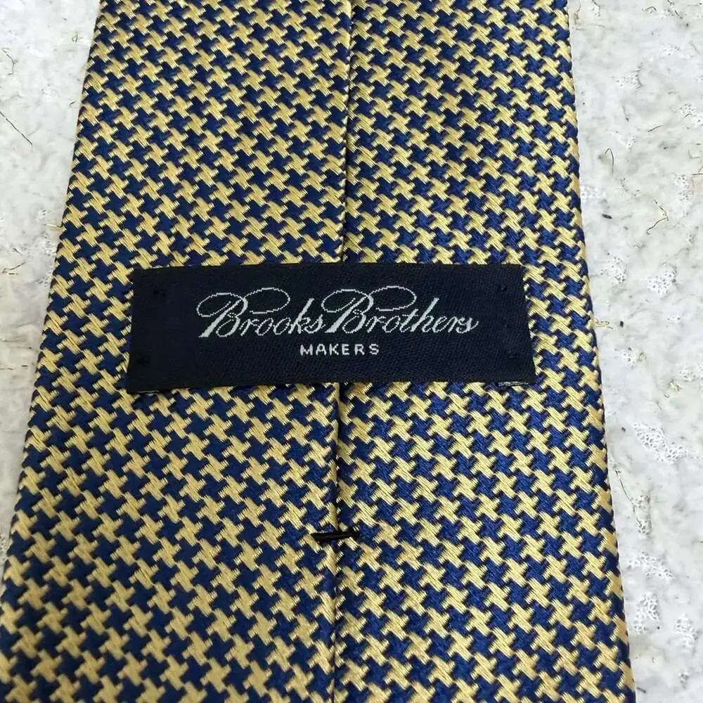 Brooks Brothers Silk Houndstooth Necktie Blue Gold